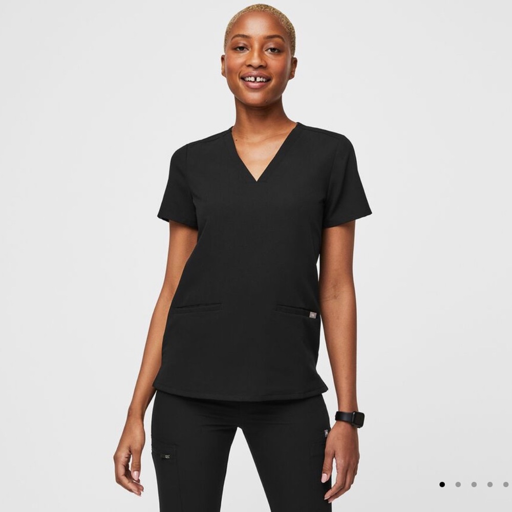 FIGS Casma scrubs top size XXL color Black